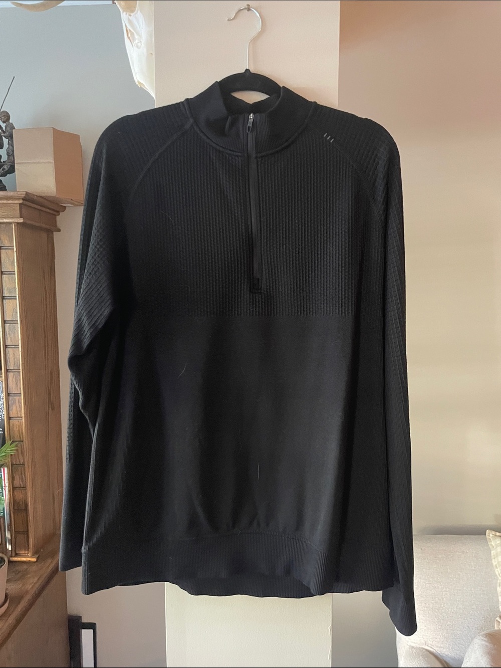 lululemon athletica Men’s Black Half-Zip Pullover Sweater